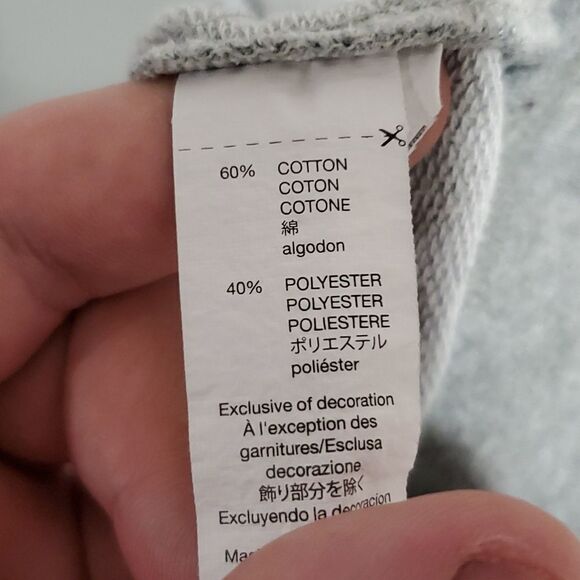 𝅺GAP small grey crewneck sweater - Picture 7 of 7